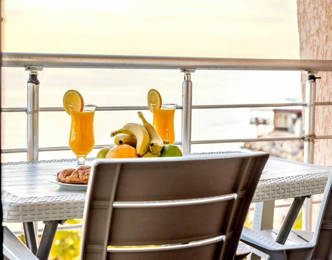 Sophie Waterfront Central Durres Exterior photo